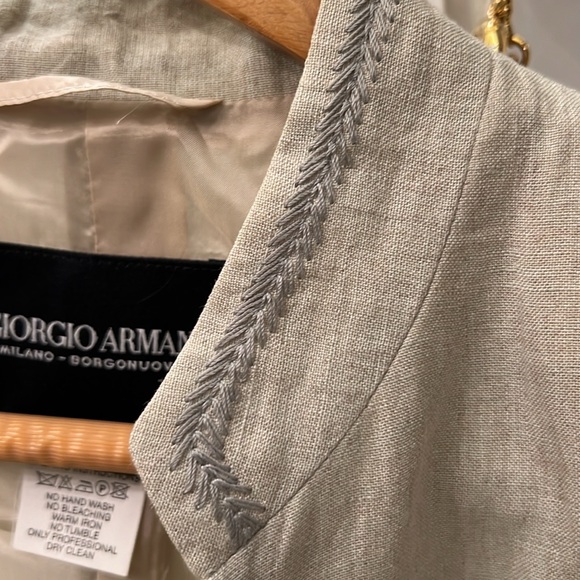 Giorgio Armani 3 Piece Linen Suit - Soft Olive Green - Size 42 EU - Picture 2 of 15